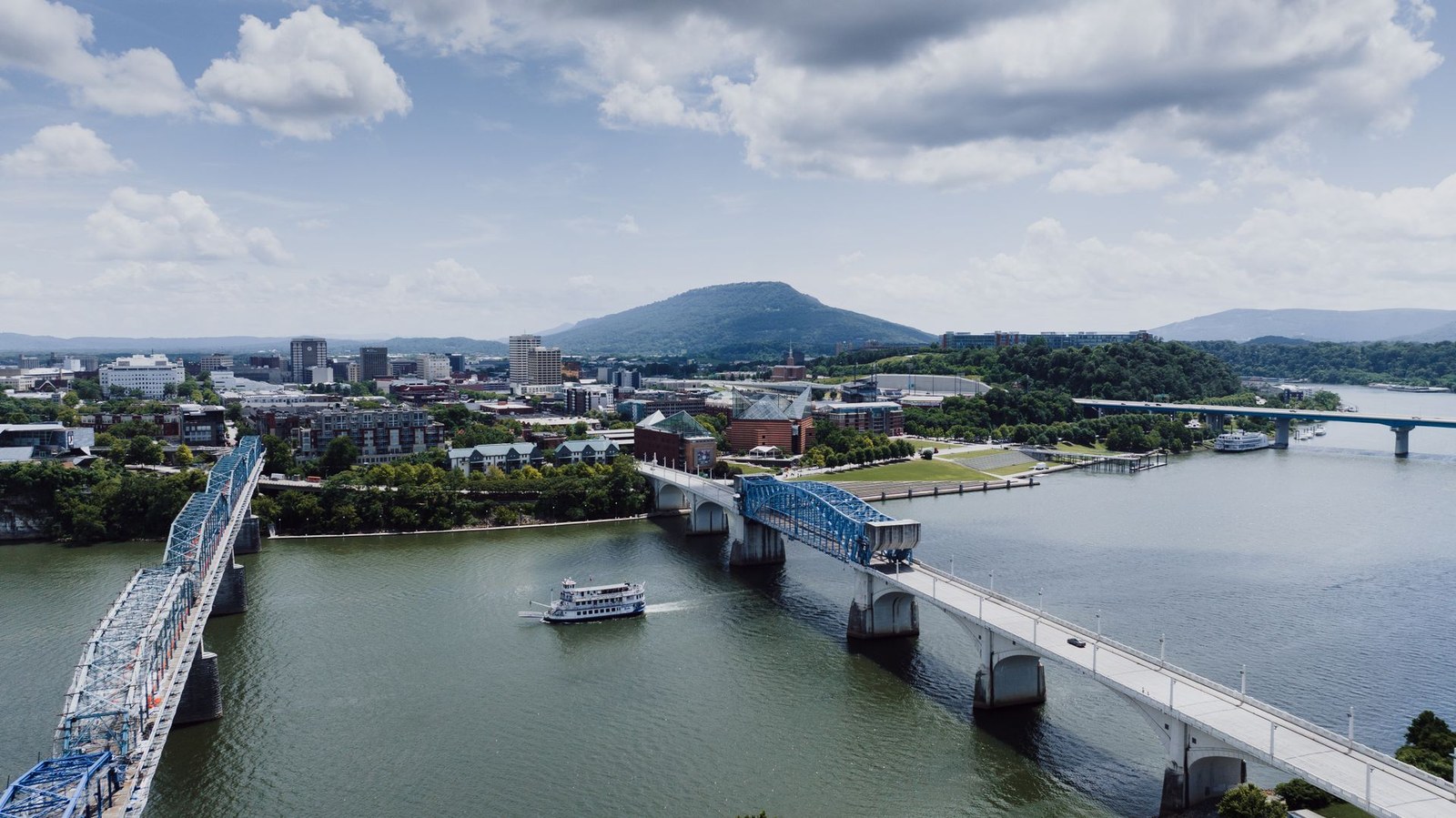 Downtown Chattanooga, Tennessee, on the Tennessee River